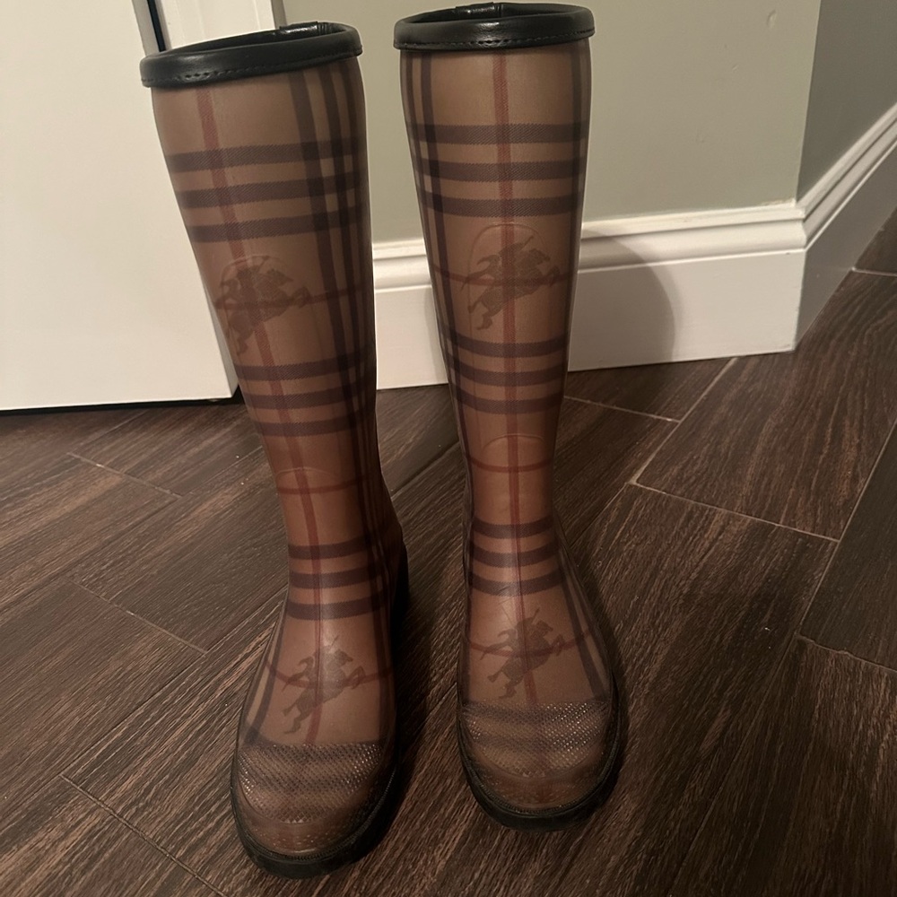Burberry Beige & Brown Plaid Knee-High Rain Boots - Picture 2 of 4